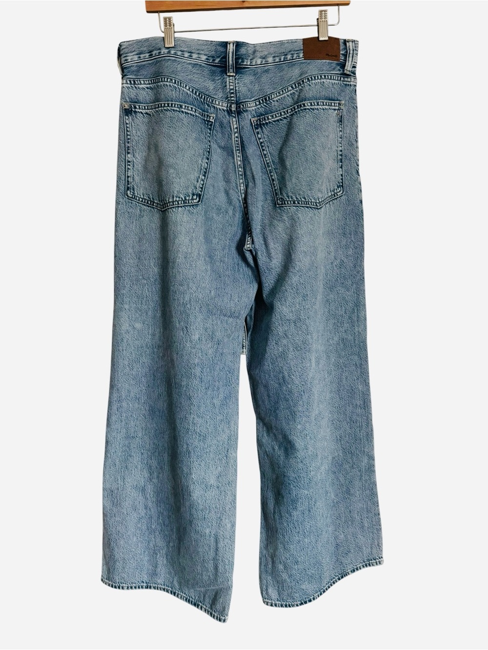 Madewell The Ultimate Wide-Leg Jean in Airy Denim - Raebrook Wash - Picture 5 of 8
